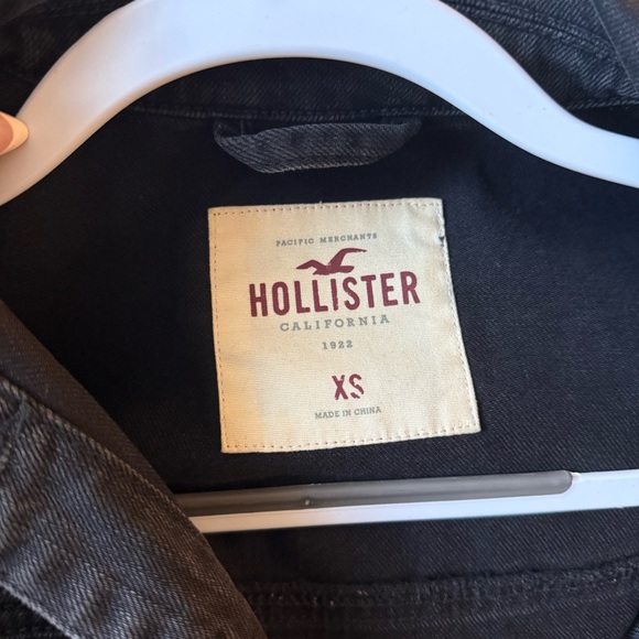 Hollister Women's Black Denim Jacket - Picture 4 of 4